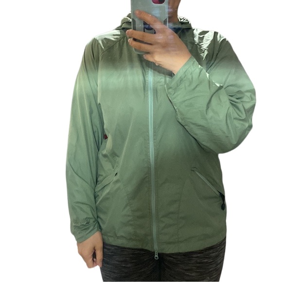 🌟host pick 🌟33. Woolrich green women outdoor wind jacket - Picture 11 of 11